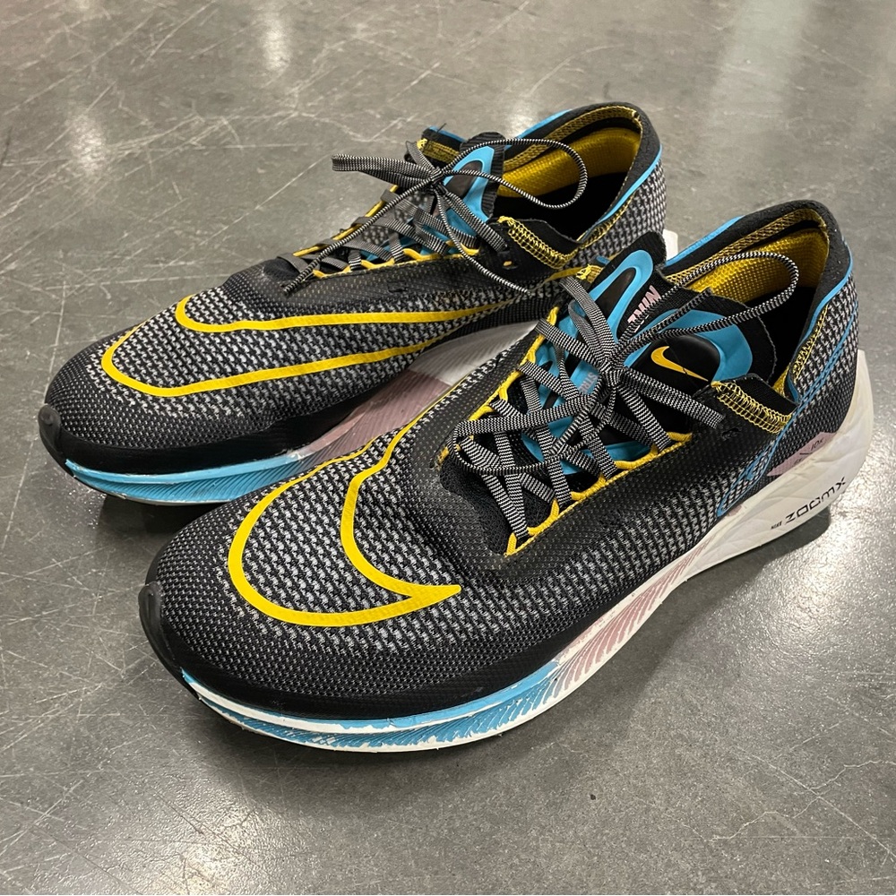 Nike Mens ZoomX Streakfly